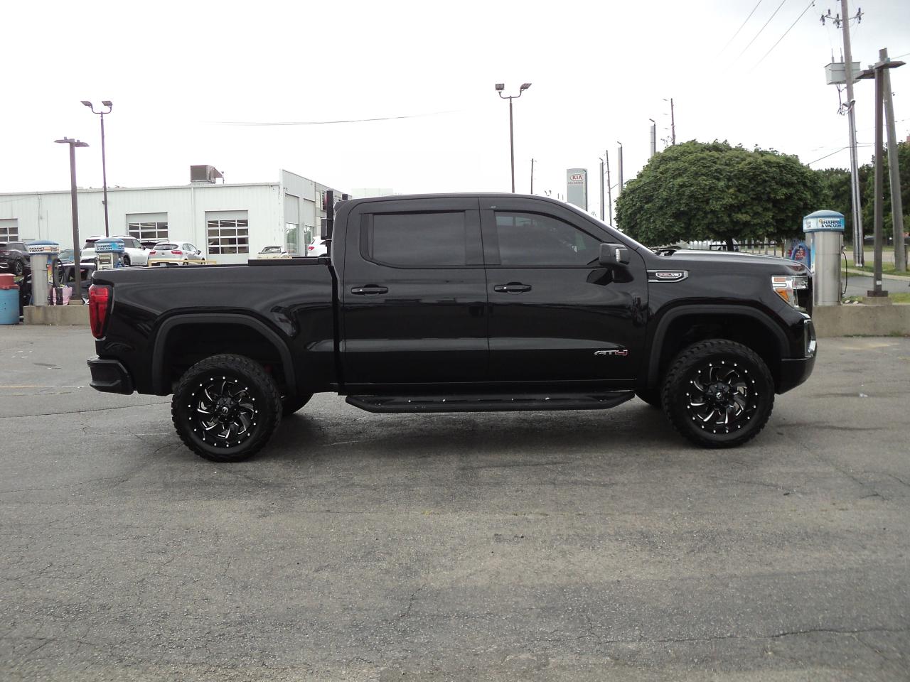 2021 GMC Sierra 1500 AT4 CrewCab 4WD 6.2L8cyl 5'9"Box LeatherHeatedCool - Photo #6