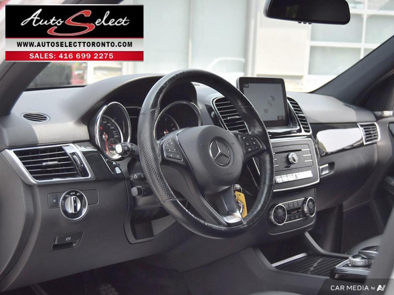 2018 Mercedes-Benz GLE 400 4Matic AWD - AMG Sport Pkg - Technology Pkg -Clean Carfax Photo