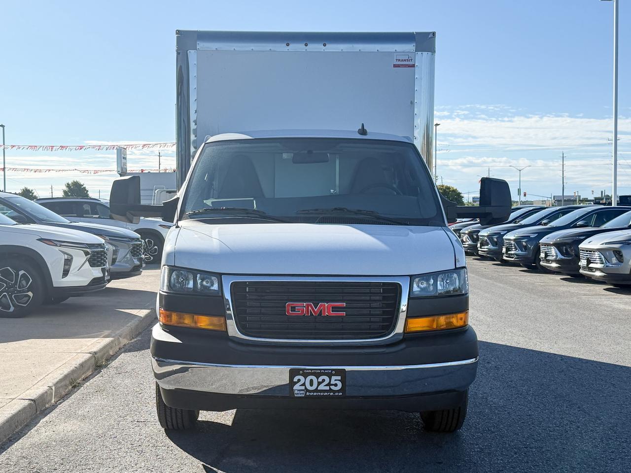 2025 GMC Savana Cutaway Work Van 4.3L V8 WITH REMOTE ENTRY, CRUISE CONTROL, A/C, REAR VISION CAMERA, AM/FM STEREO Photo