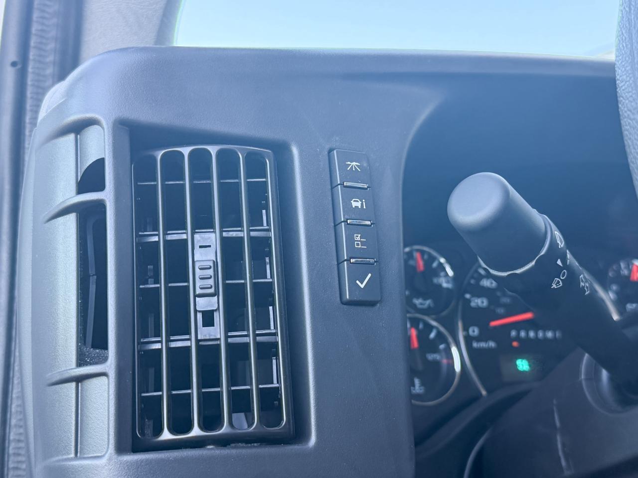 2025 GMC Savana Cutaway Work Van 4.3L V8 WITH REMOTE ENTRY, CRUISE CONTROL, A/C, REAR VISION CAMERA, AM/FM STEREO Photo