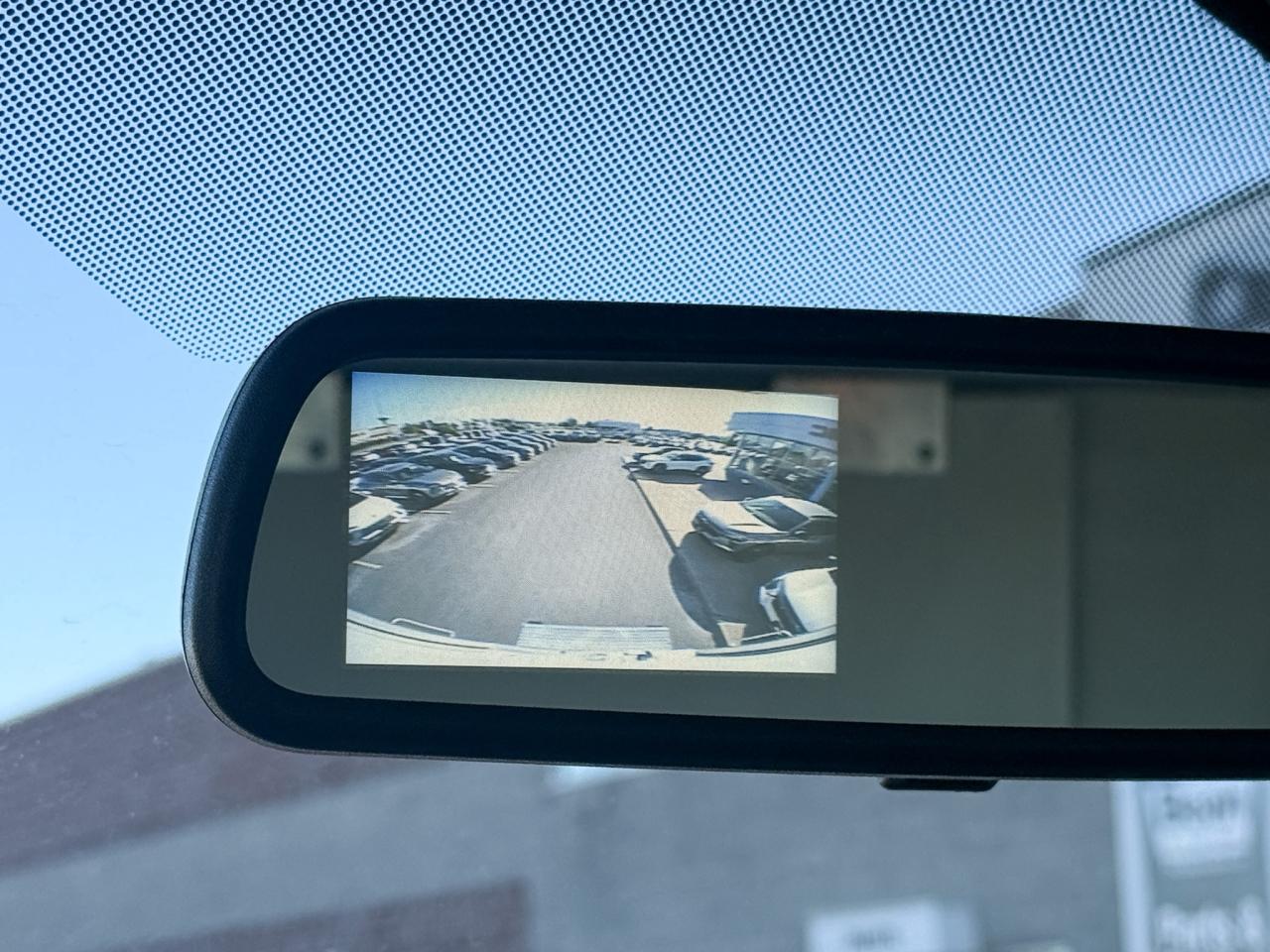 2025 GMC Savana Cutaway Work Van 4.3L V8 WITH REMOTE ENTRY, CRUISE CONTROL, A/C, REAR VISION CAMERA, AM/FM STEREO Photo