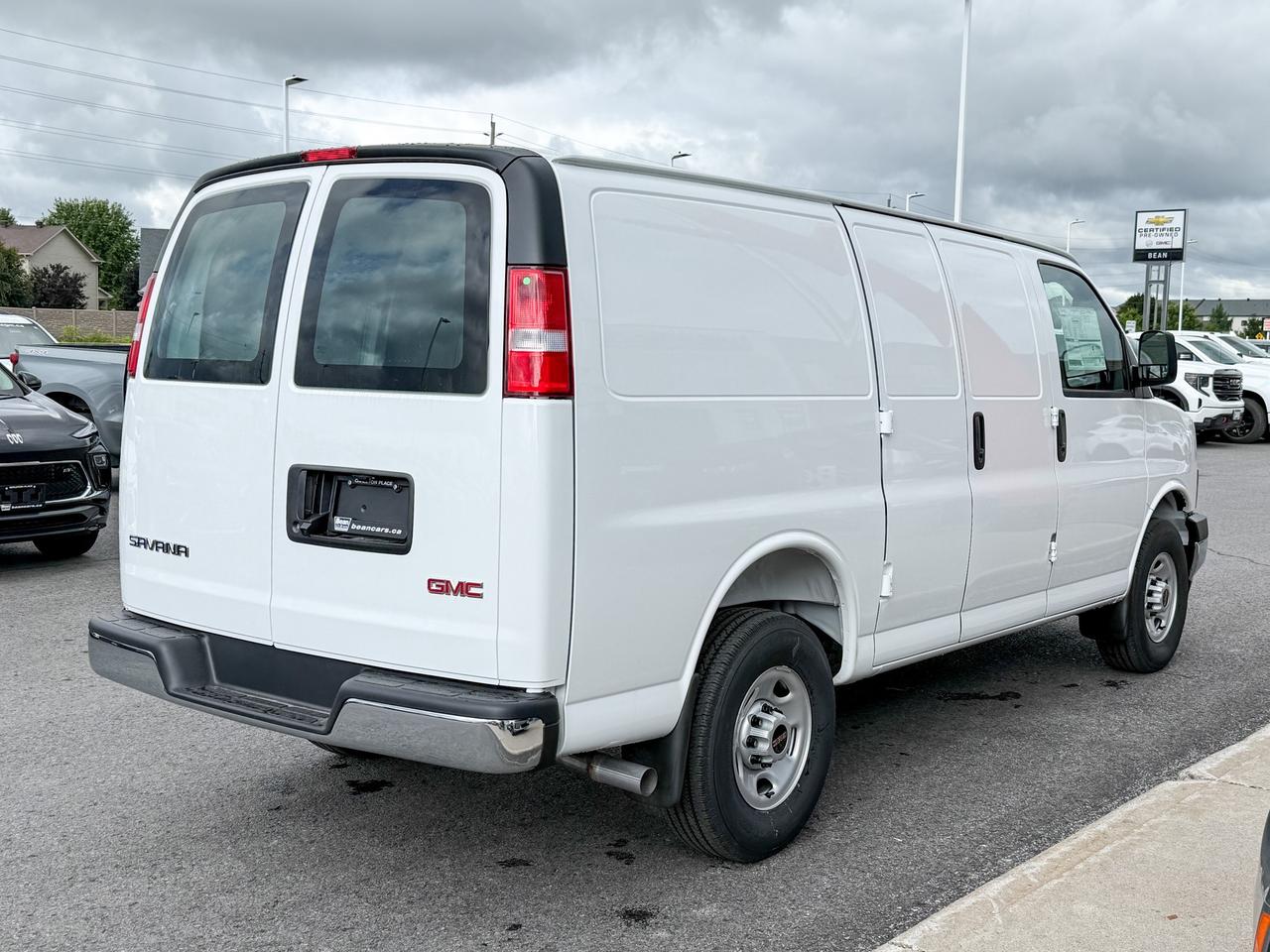 2025 GMC Savana 2500 Work Van 4.3L V6, REMOTE START/ENTRY, POWER DRIVER SEAT, AIR CONDITIONING, CRUISE CONTROL, MP3 PLAYER, BLUETOOTH, REAR VISION CAMERA Photo