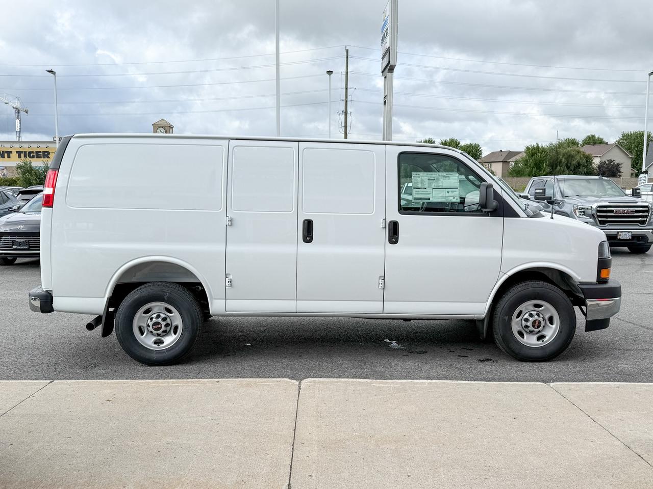 2025 GMC Savana 2500 Work Van 4.3L V6, REMOTE START/ENTRY, POWER DRIVER SEAT, AIR CONDITIONING, CRUISE CONTROL, MP3 PLAYER, BLUETOOTH, REAR VISION CAMERA Photo