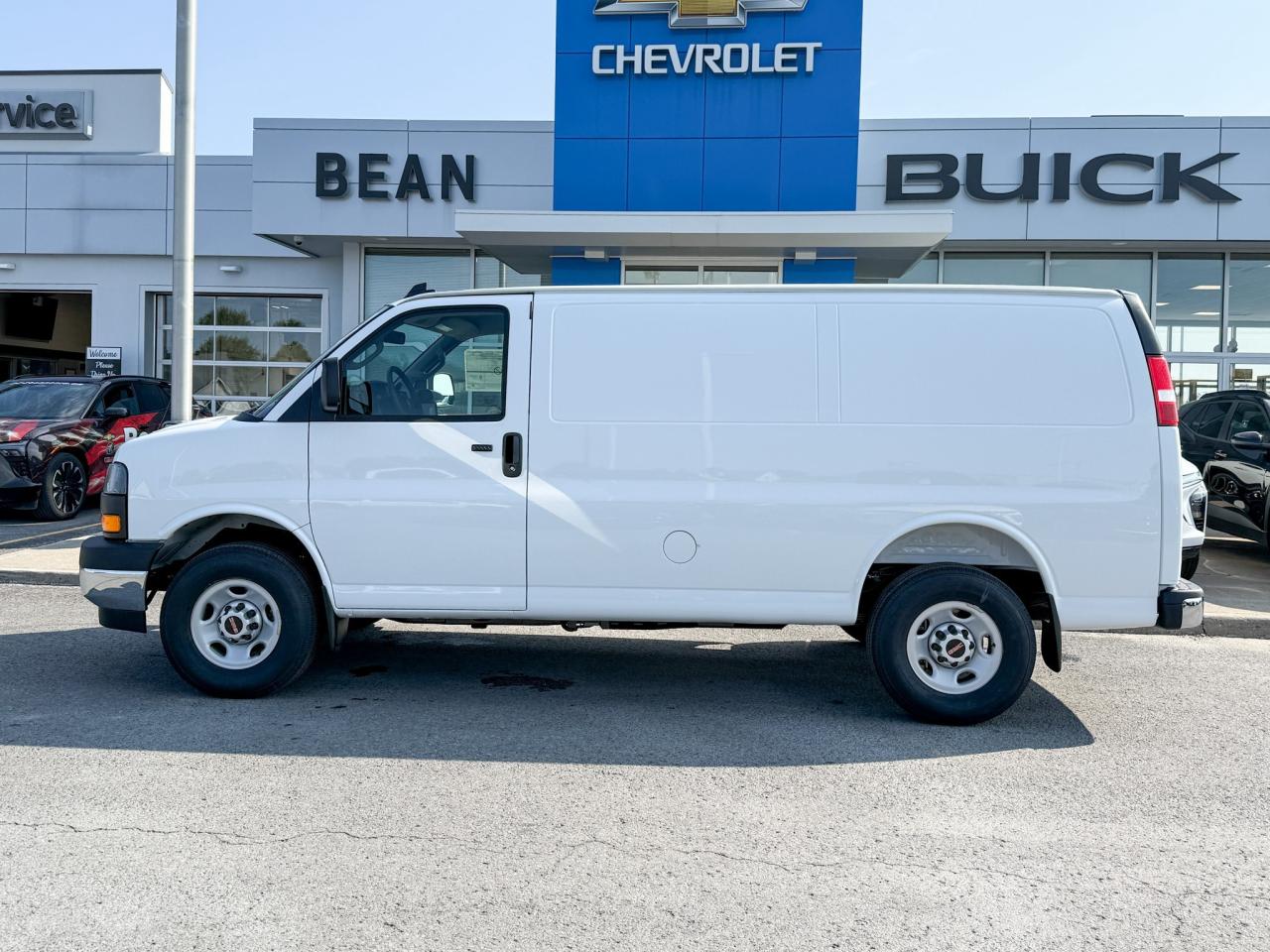 2025 GMC Savana 2500 Work Van 4.3L V6, REMOTE START/ENTRY, POWER DRIVER SEAT, AIR CONDITIONING, CRUISE CONTROL, MP3 PLAYER, BLUETOOTH, REAR VISION CAMERA Photo