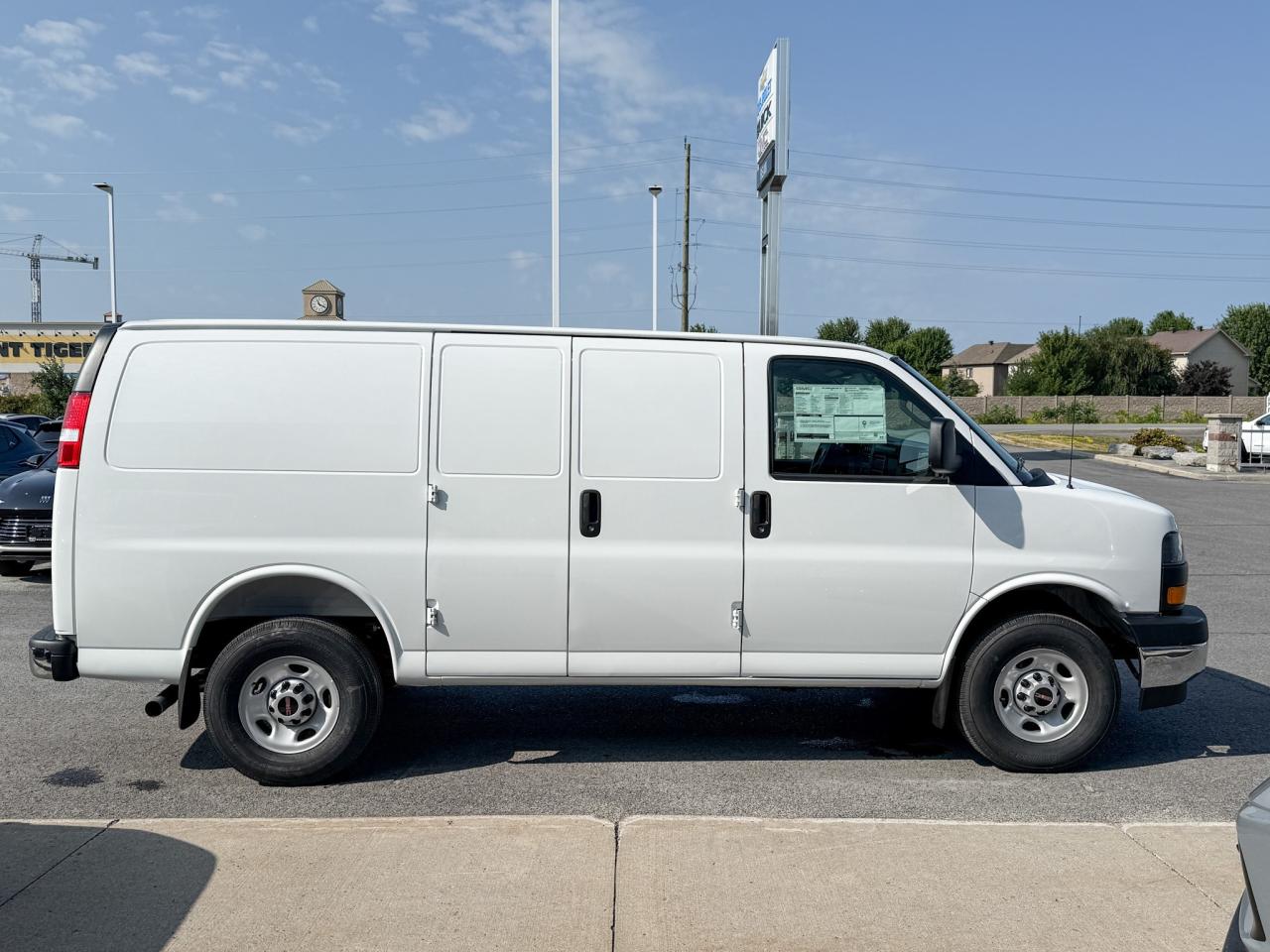2025 GMC Savana 2500 Work Van 4.3L V6, REMOTE START/ENTRY, POWER DRIVER SEAT, AIR CONDITIONING, CRUISE CONTROL, MP3 PLAYER, BLUETOOTH, REAR VISION CAMERA Photo