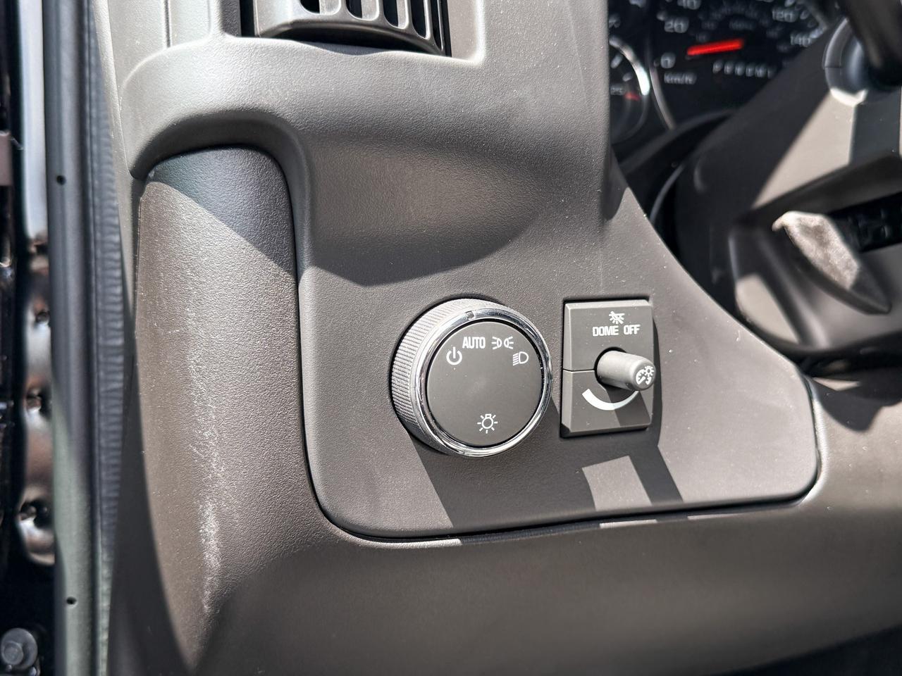 2025 GMC Savana 2500 Work Van 4.3L V6, REMOTE START/ENTRY, POWER DRIVER SEAT, AIR CONDITIONING, CRUISE CONTROL, MP3 PLAYER, BLUETOOTH, REAR VISION CAMERA Photo