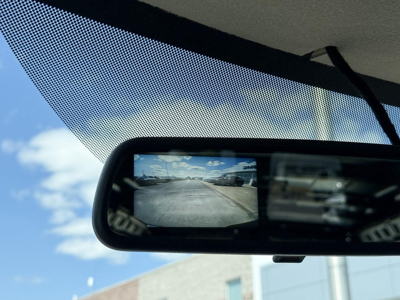 2025 GMC Savana 2500 Work Van 4.3L V6, REMOTE START/ENTRY, POWER DRIVER SEAT, AIR CONDITIONING, CRUISE CONTROL, MP3 PLAYER, BLUETOOTH, REAR VISION CAMERA Photo