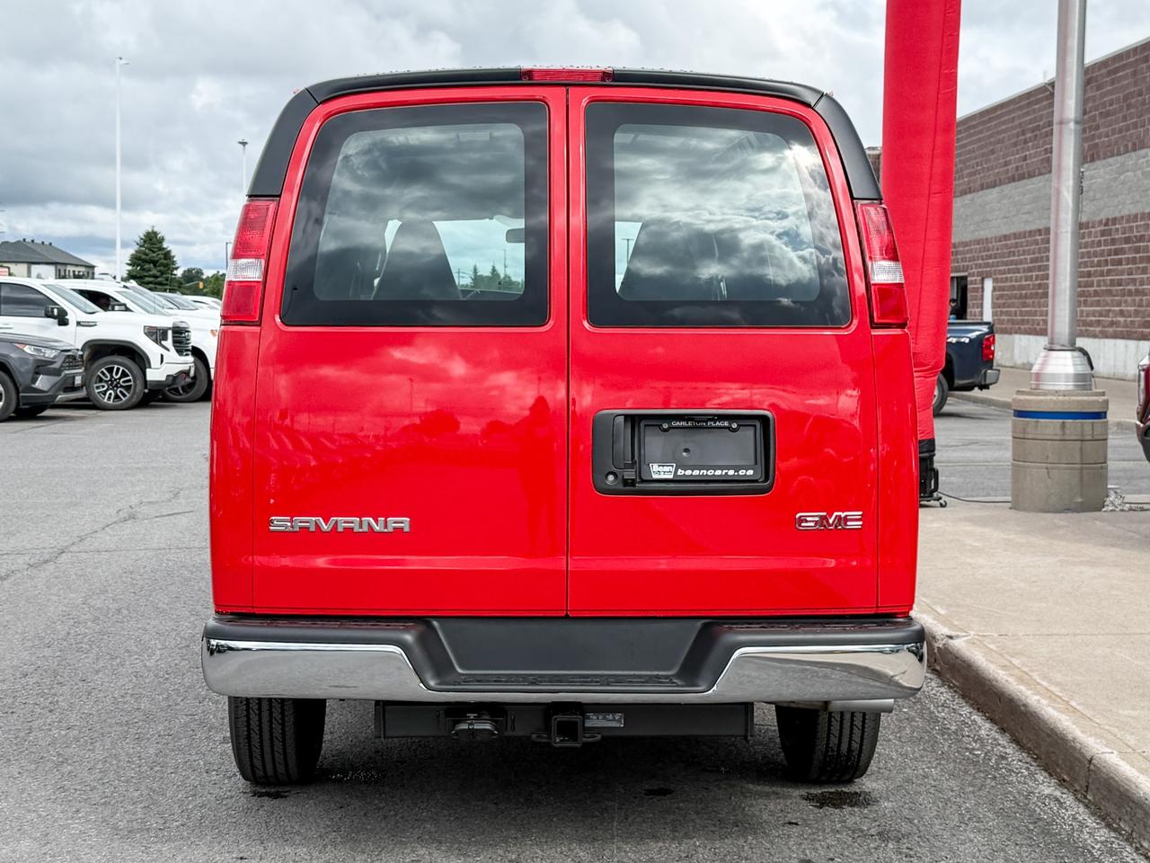 2025 GMC Savana 2500 Work Van 4.3L V6, REMOTE START/ENTRY, POWER DRIVER SEAT, AIR CONDITIONING, CRUISE CONTROL, MP3 PLAYER, BLUETOOTH, REAR VISION CAMERA Photo3