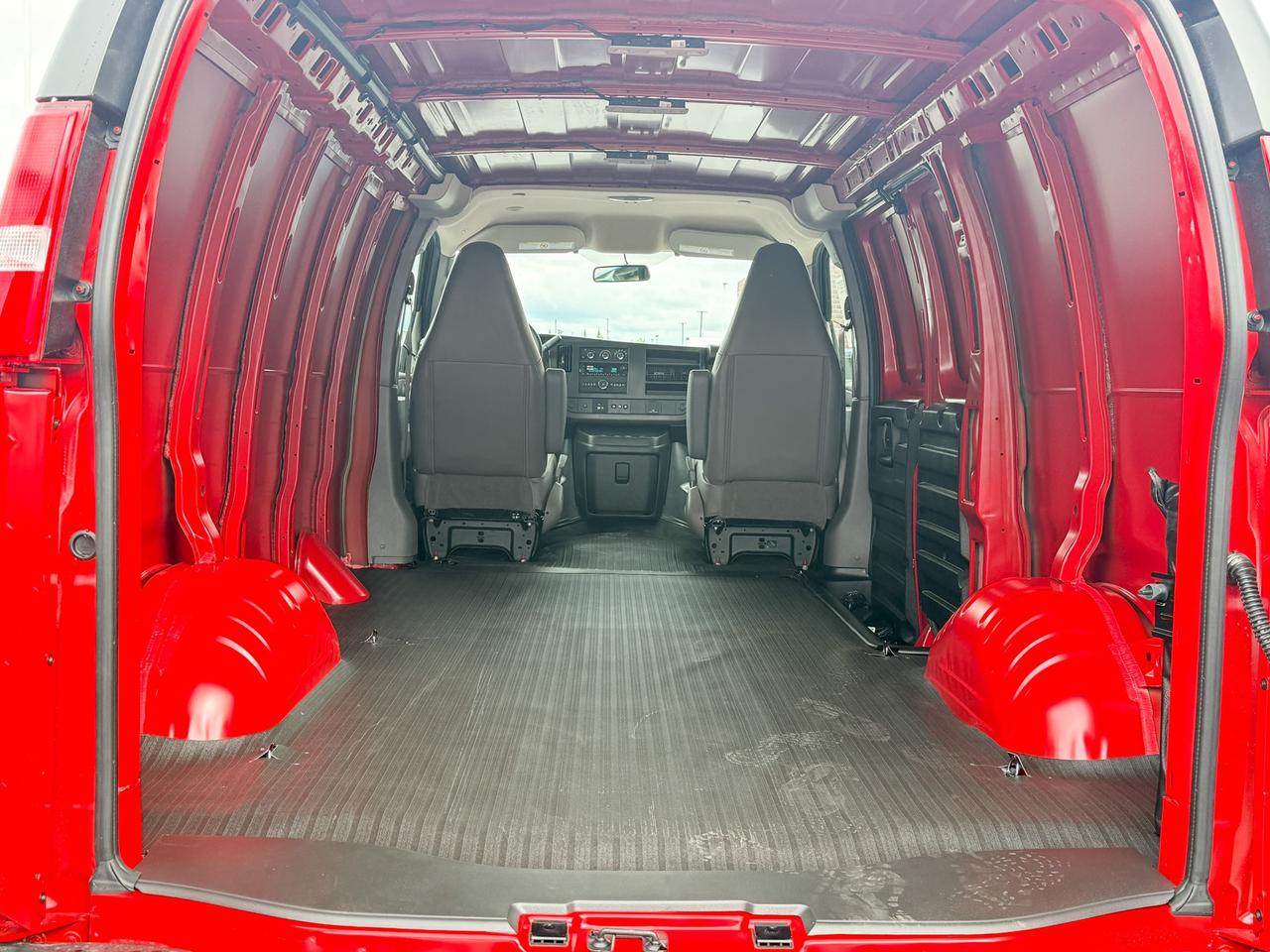 2025 GMC Savana 2500 Work Van 4.3L V6, REMOTE START/ENTRY, POWER DRIVER SEAT, AIR CONDITIONING, CRUISE CONTROL, MP3 PLAYER, BLUETOOTH, REAR VISION CAMERA Photo
