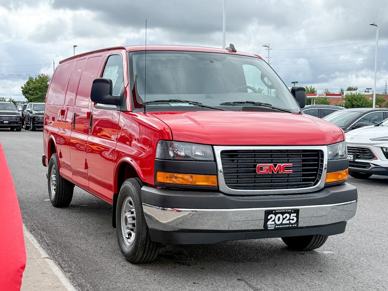 2025 GMC Savana 2500 Work Van 4.3L V6, REMOTE START/ENTRY, POWER DRIVER SEAT, AIR CONDITIONING, CRUISE CONTROL, MP3 PLAYER, BLUETOOTH, REAR VISION CAMERA Photo