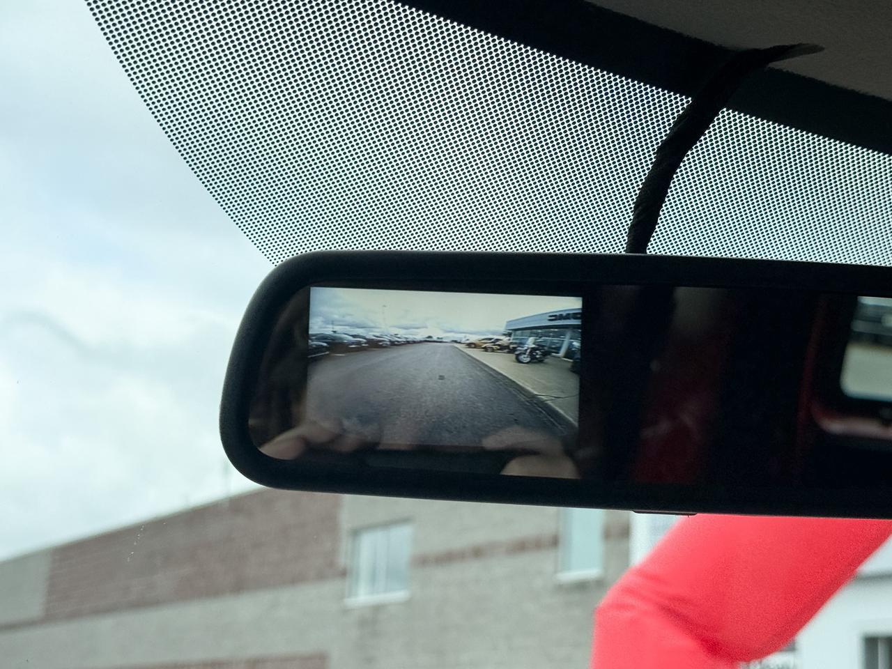 2025 GMC Savana 2500 Work Van 4.3L V6, REMOTE START/ENTRY, POWER DRIVER SEAT, AIR CONDITIONING, CRUISE CONTROL, MP3 PLAYER, BLUETOOTH, REAR VISION CAMERA Photo