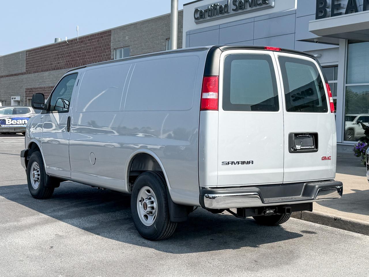 2025 GMC Savana 2500 Work Van 4.3L V6, REMOTE START/ENTRY, POWER DRIVER SEAT, AIR CONDITIONING, CRUISE CONTROL, MP3 PLAYER, BLUETOOTH, REAR VISION CAMERA Photo