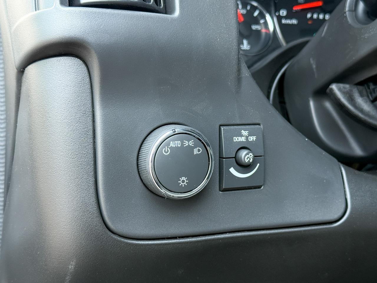 2025 GMC Savana 2500 Work Van 4.3L V6, REMOTE START/ENTRY, POWER DRIVER SEAT, AIR CONDITIONING, CRUISE CONTROL, MP3 PLAYER, BLUETOOTH, REAR VISION CAMERA Photo