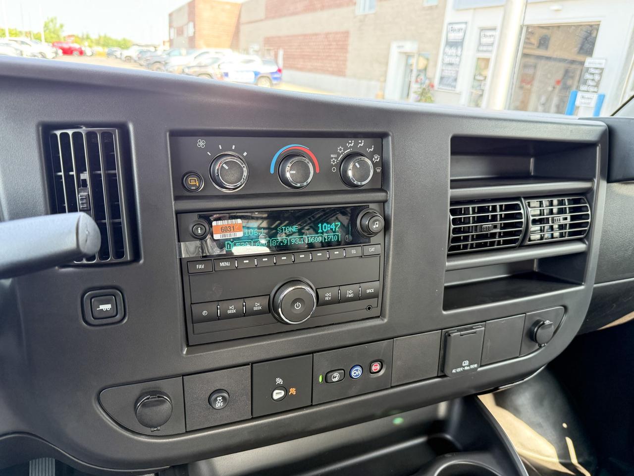 2025 GMC Savana 2500 Work Van 4.3L V6, REMOTE START/ENTRY, POWER DRIVER SEAT, AIR CONDITIONING, CRUISE CONTROL, MP3 PLAYER, BLUETOOTH, REAR VISION CAMERA Photo