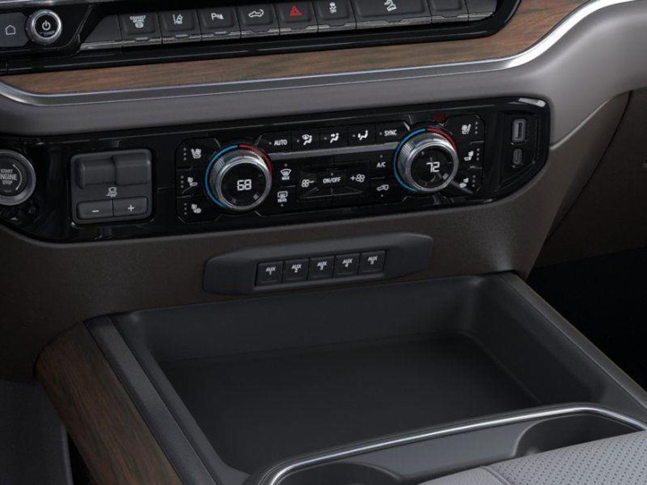 2025 GMC Sierra 3500 HD SLT Photo