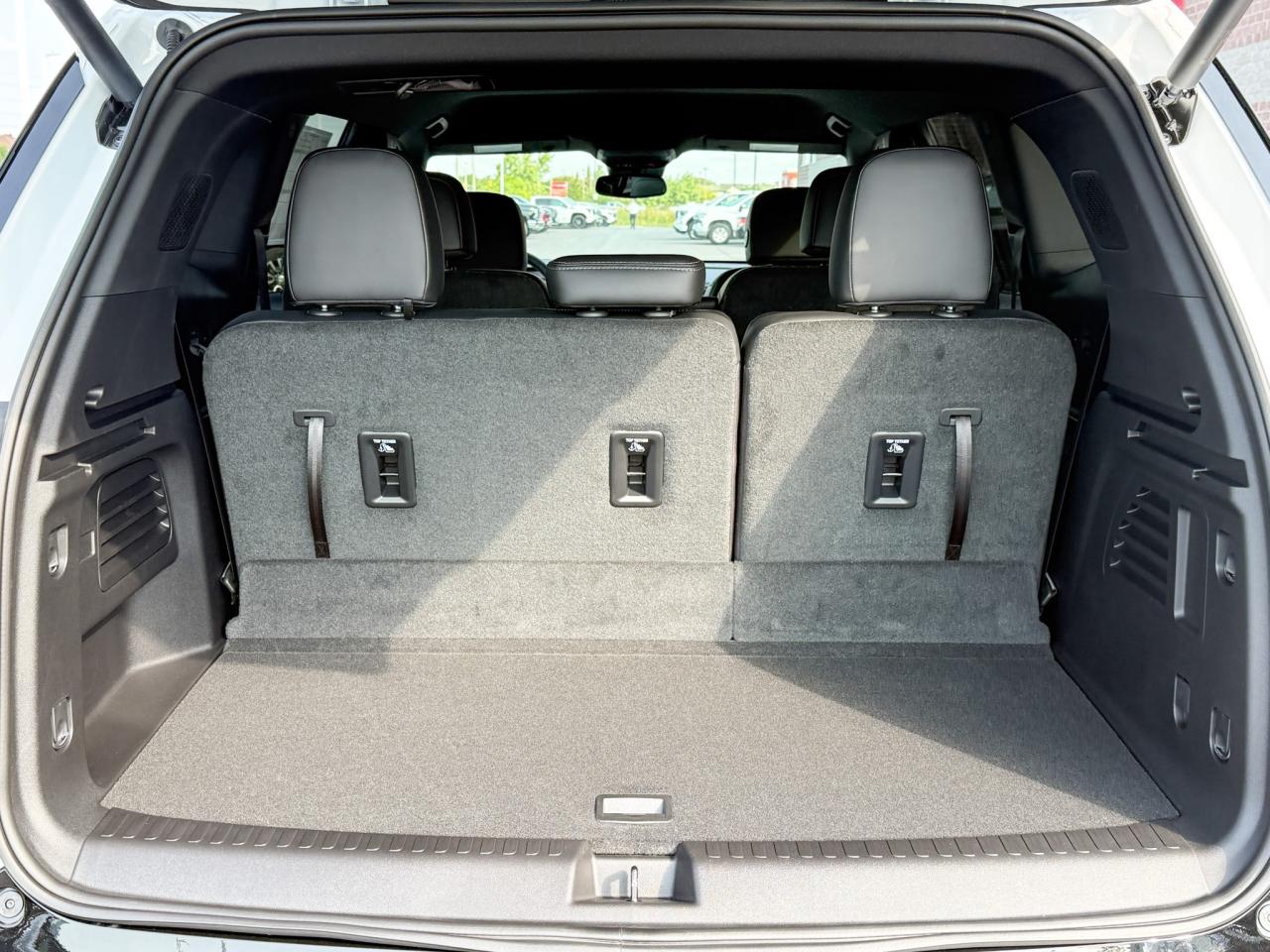 2026 Buick Enclave Sport Touring 2.5L 4 CYL WITH REMOTE START/ENTRY, HEATED SEATS, HEATED STEERING WHEEL, POWER LIFTGATE, BOSE SOUND SYSTEM Photo4