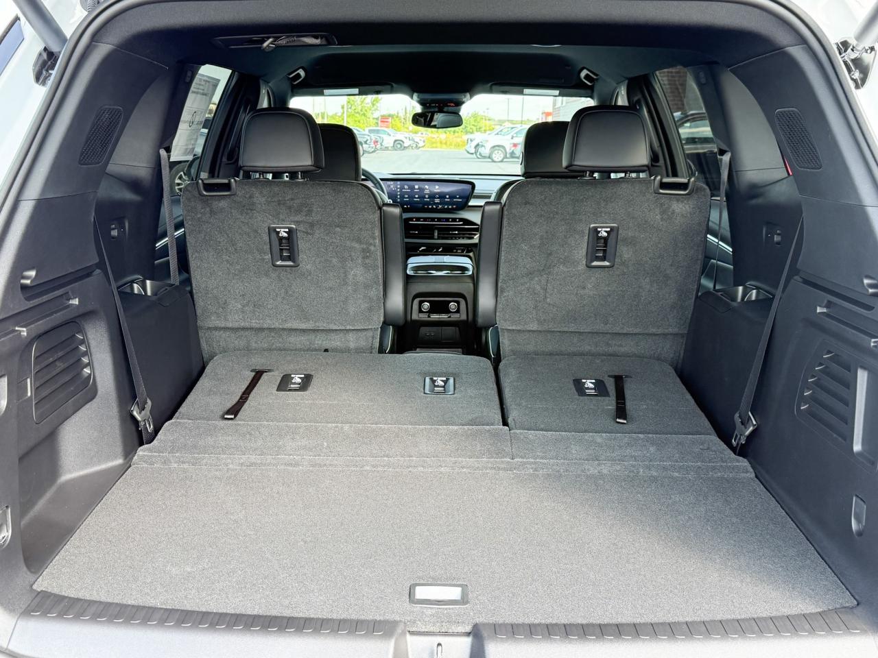 2026 Buick Enclave Sport Touring 2.5L 4 CYL WITH REMOTE START/ENTRY, HEATED SEATS, HEATED STEERING WHEEL, POWER LIFTGATE, BOSE SOUND SYSTEM Photo