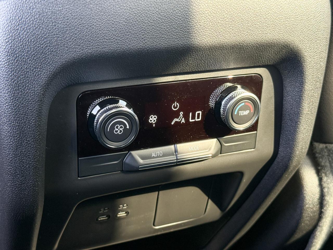 2026 Buick Enclave Sport Touring 2.5L 4 CYL WITH REMOTE START/ENTRY, HEATED SEATS, HEATED STEERING WHEEL, POWER LIFTGATE, BOSE SOUND SYSTEM Photo