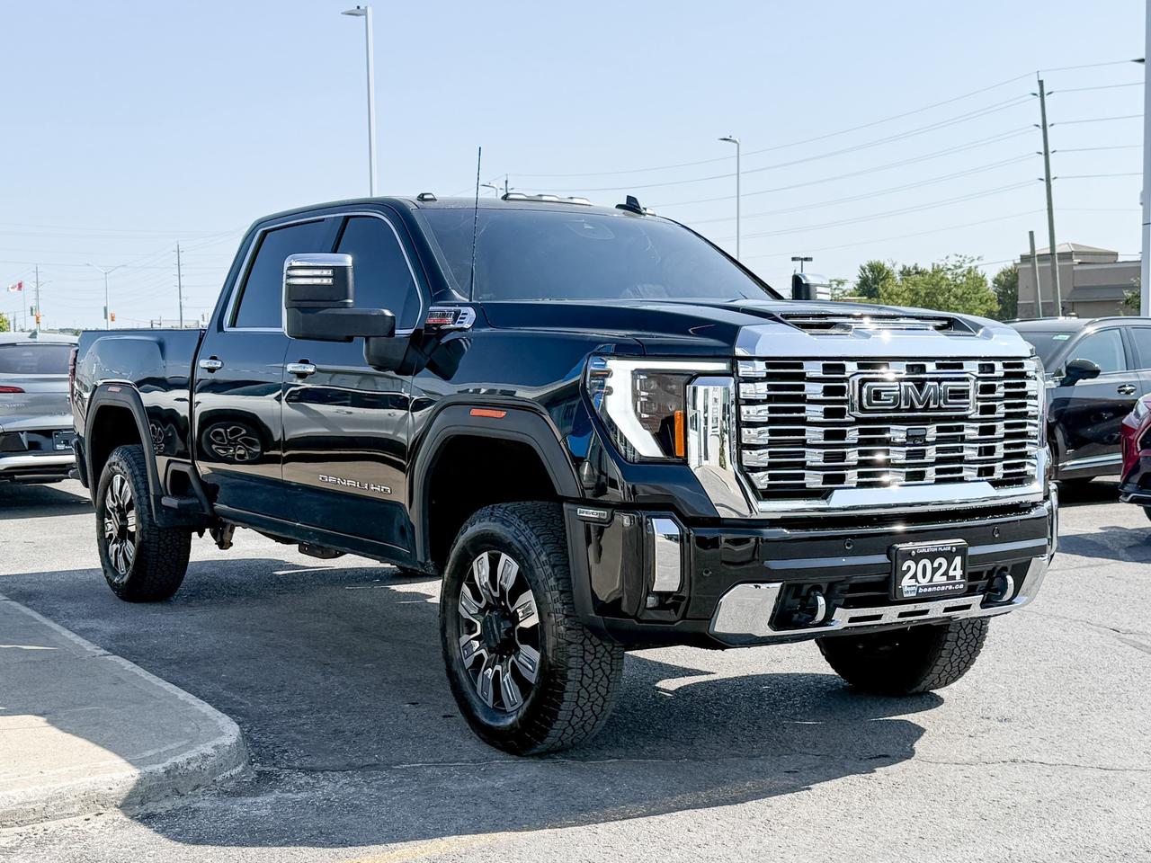 2024 GMC Sierra 2500 HD Denali ORIGIANLLY PURCHASED NEW & SERVICED AT OUR DEALERSHIP, ONE OWNER, CLEAN CARFAX,6.6L V8 DURAMAX DIESEL, DENALI RESERVE PACKAGE, X31 OFF ROAD PACKAGE, ADAPTIVE CRUISE CONTROL, 20" ULTRA BRIGHT ALLOY WHE Photo