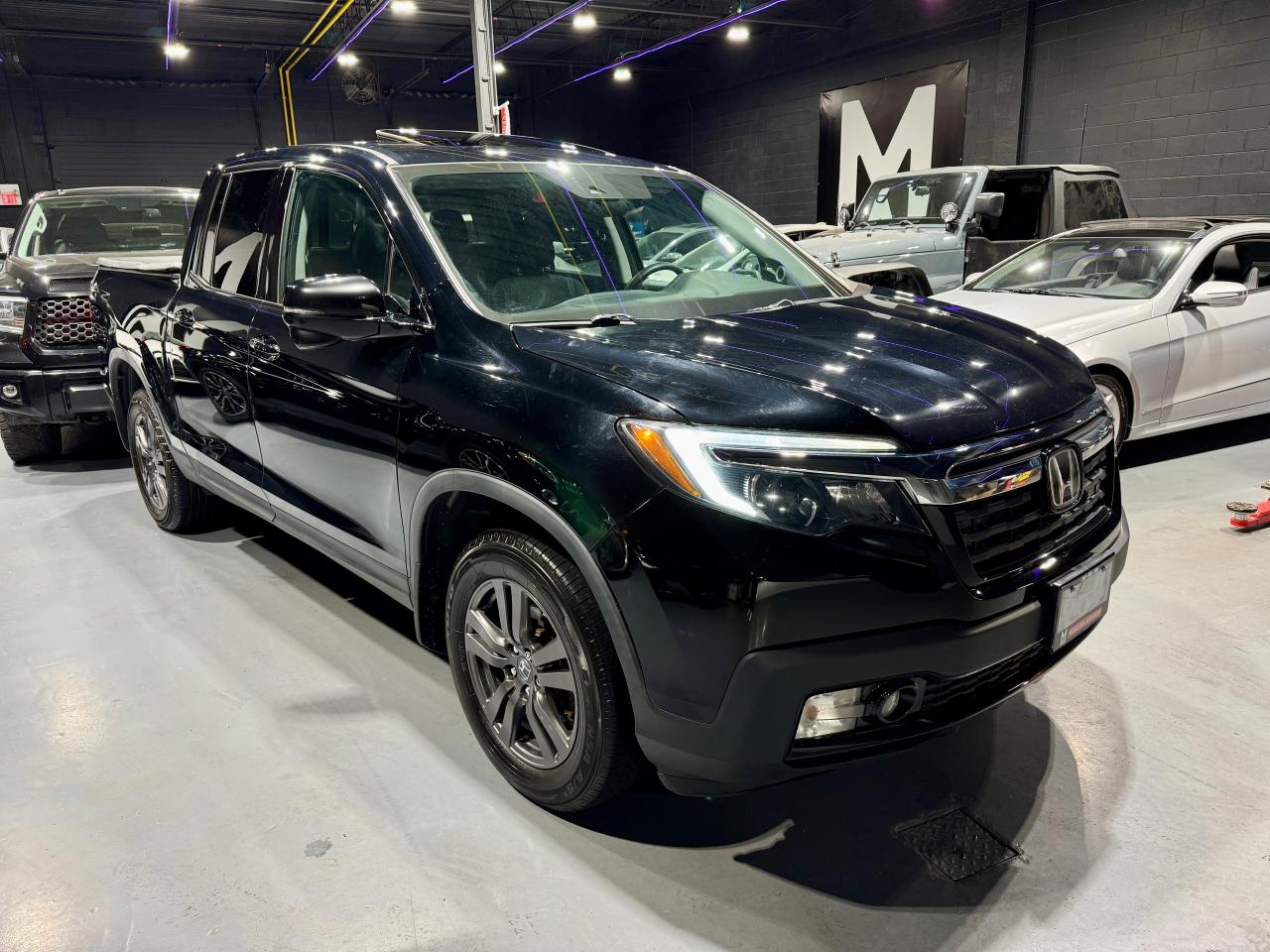 2017 Honda Ridgeline SPORT - Photo #3