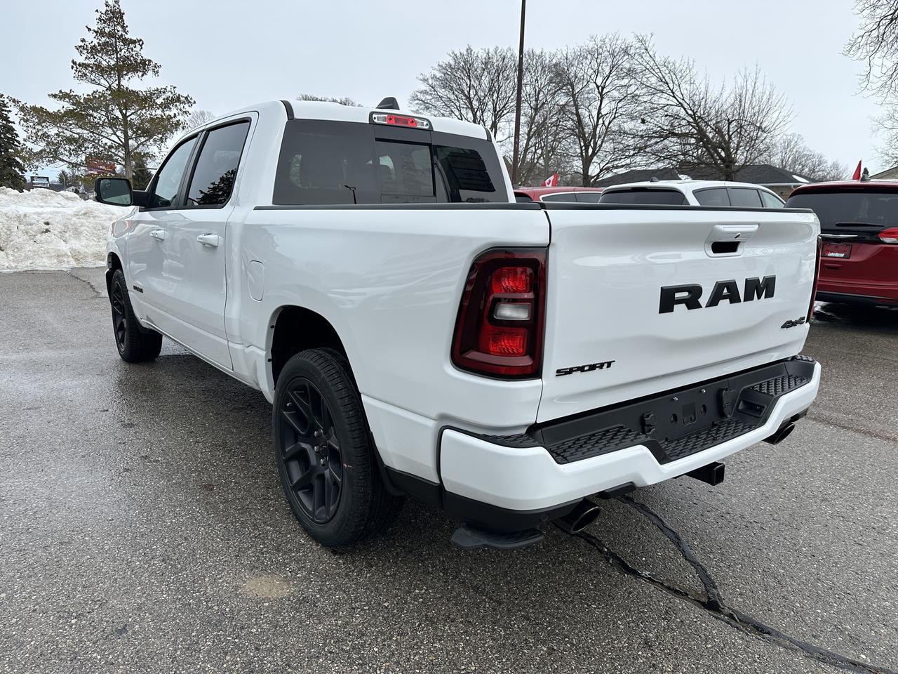 2026 RAM 1500 SPORT Photo4