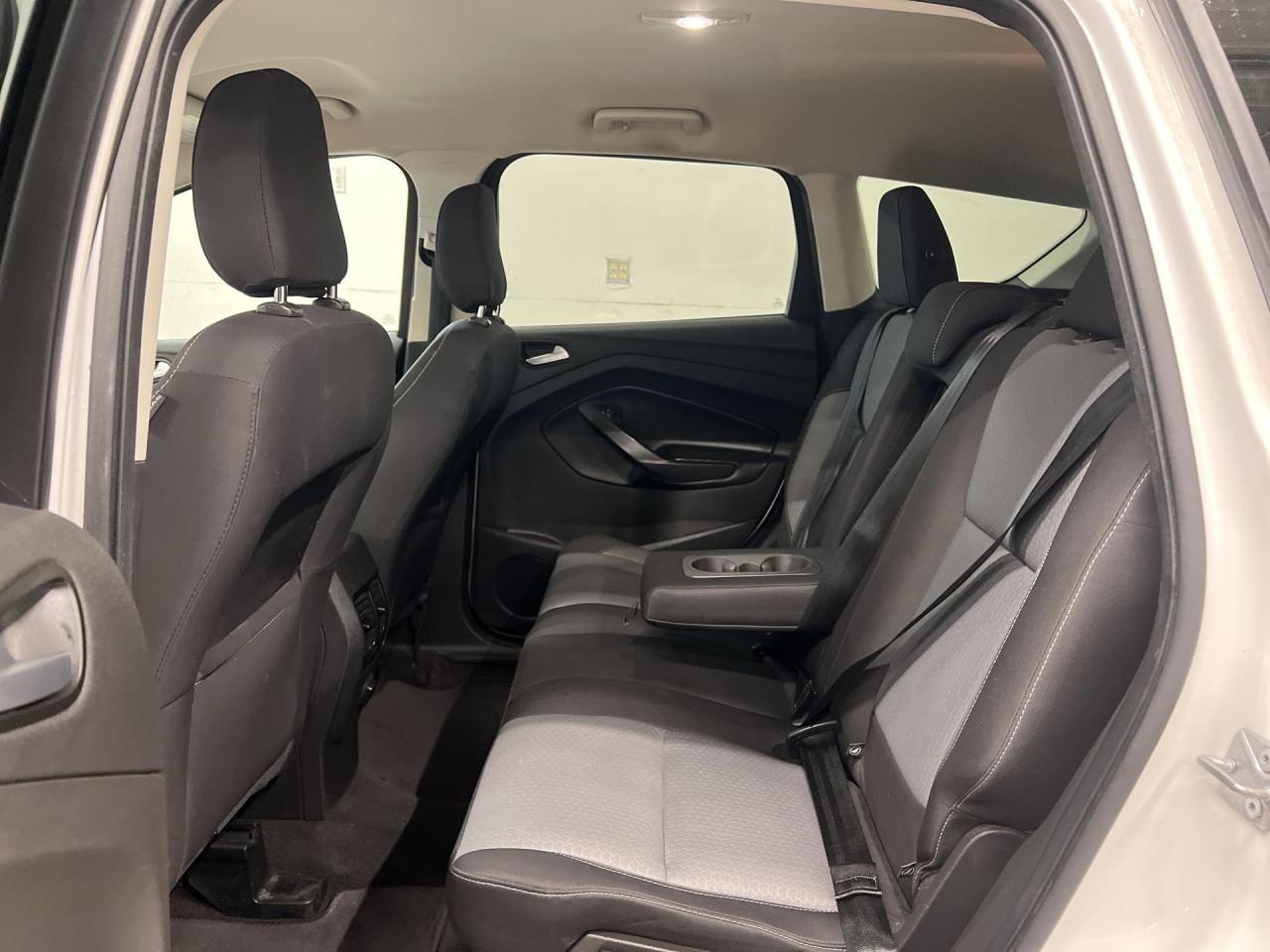2018 Ford Escape SE AWD| HTD SEATS| 17IN ALLOYS| REAR CAM|BLUETOOTH Photo