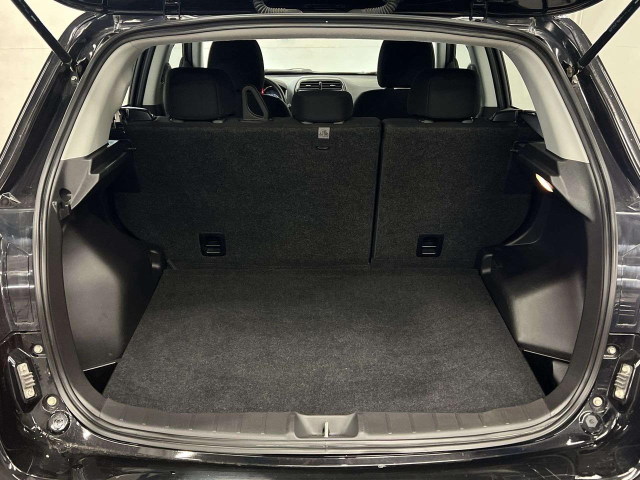 2023 Mitsubishi RVR AWD| HTD SEATS| CARPLAY| REAR CAM| A/C| REAR CAM Photo