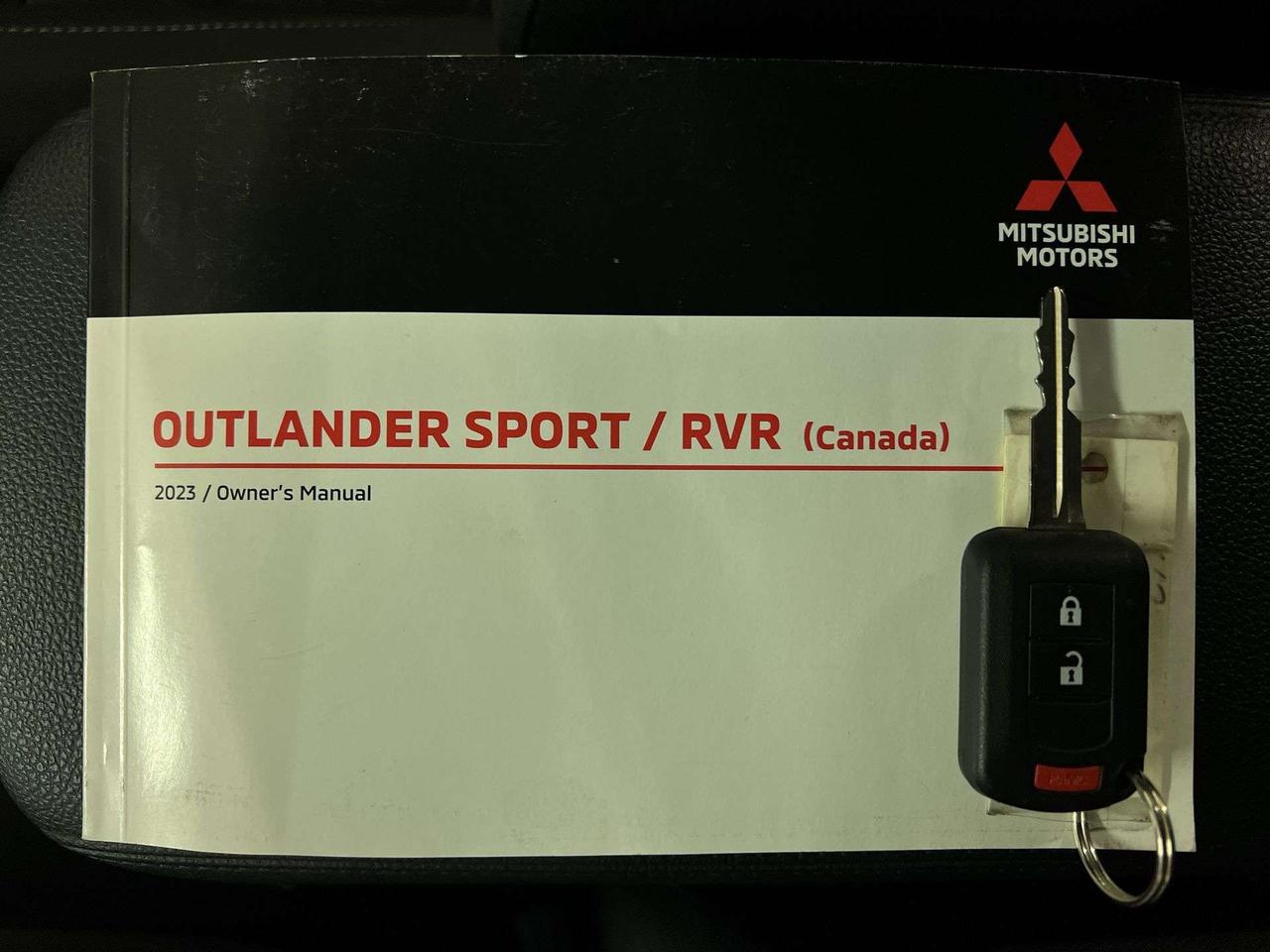 2023 Mitsubishi RVR AWD| HTD SEATS| CARPLAY| REAR CAM| A/C| REAR CAM Photo