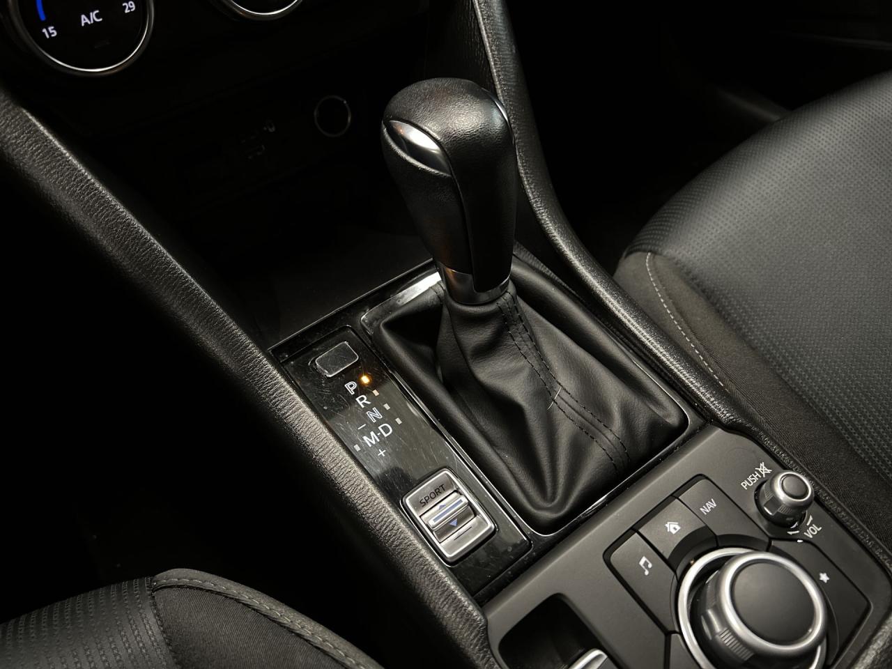 2022 Mazda CX-3 GS AWD| HTD SEATS| CARPLAY| LOW KMS| ALLOYS Photo