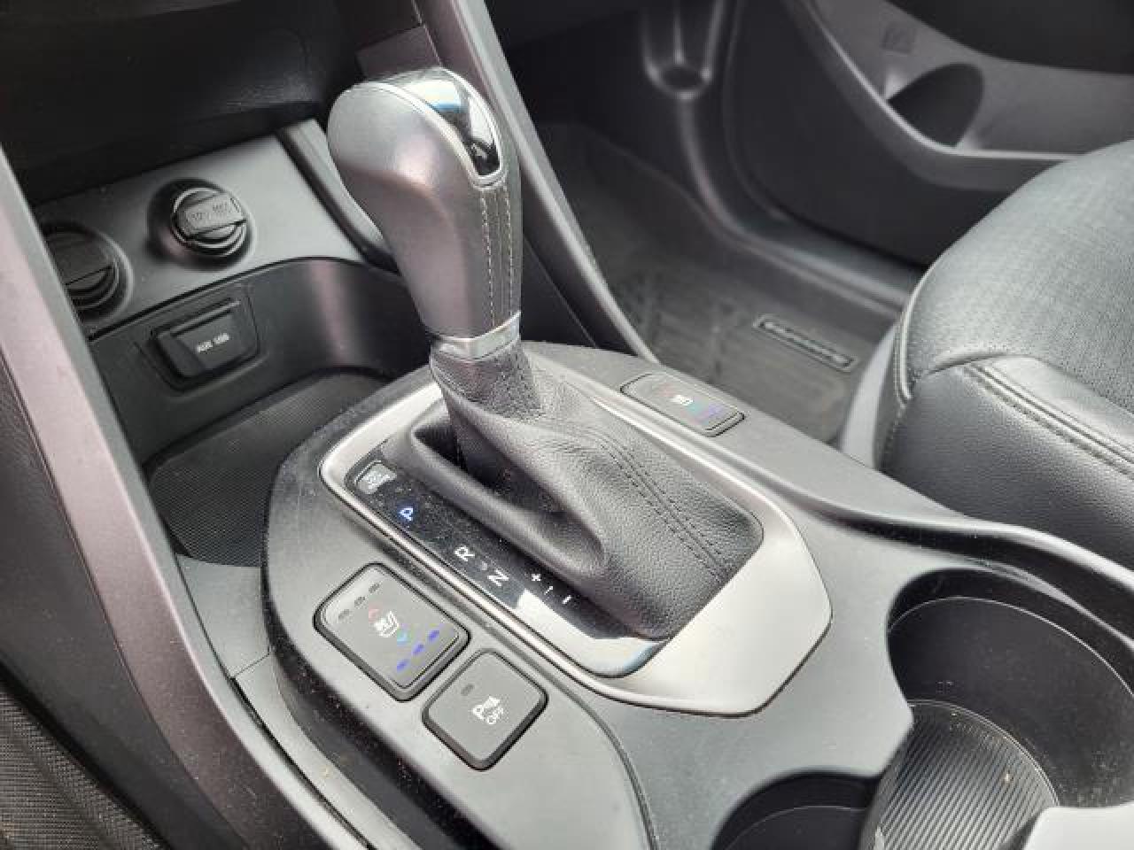 2016 Hyundai Santa Fe Sport 2.0T AWD Photo31