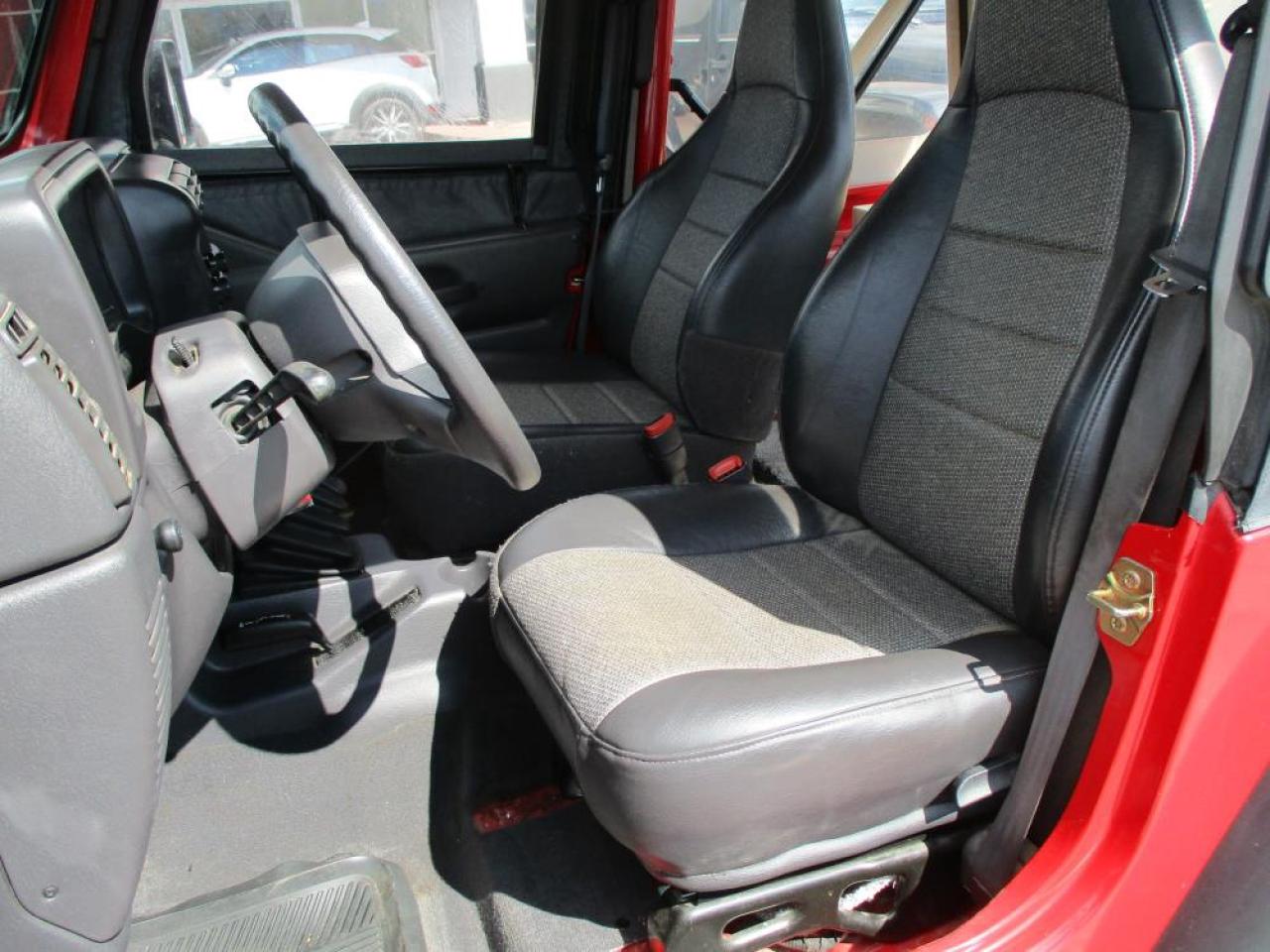 1999 Jeep Wrangler TJ Photo8