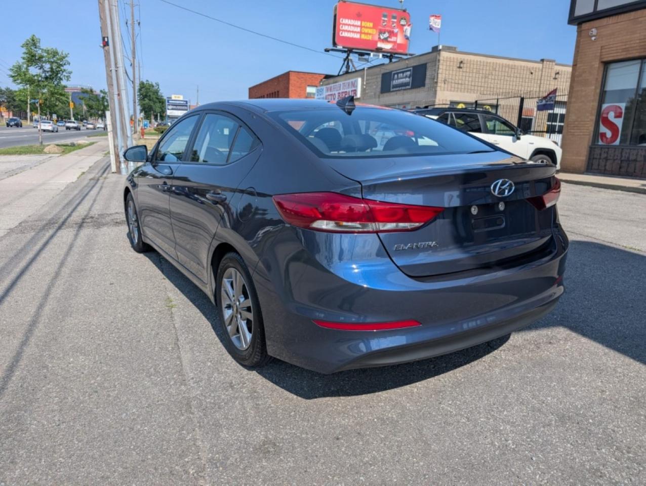 2018 Hyundai Elantra 4 DOOR 5 SEATS - Photo #3