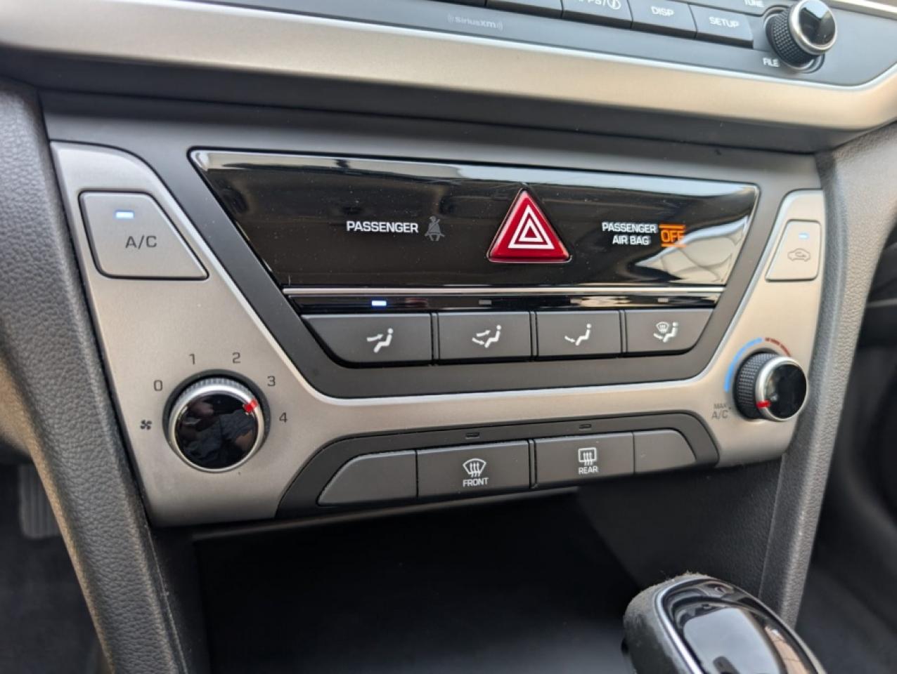 2018 Hyundai Elantra 4 DOOR 5 SEATS - Photo #14