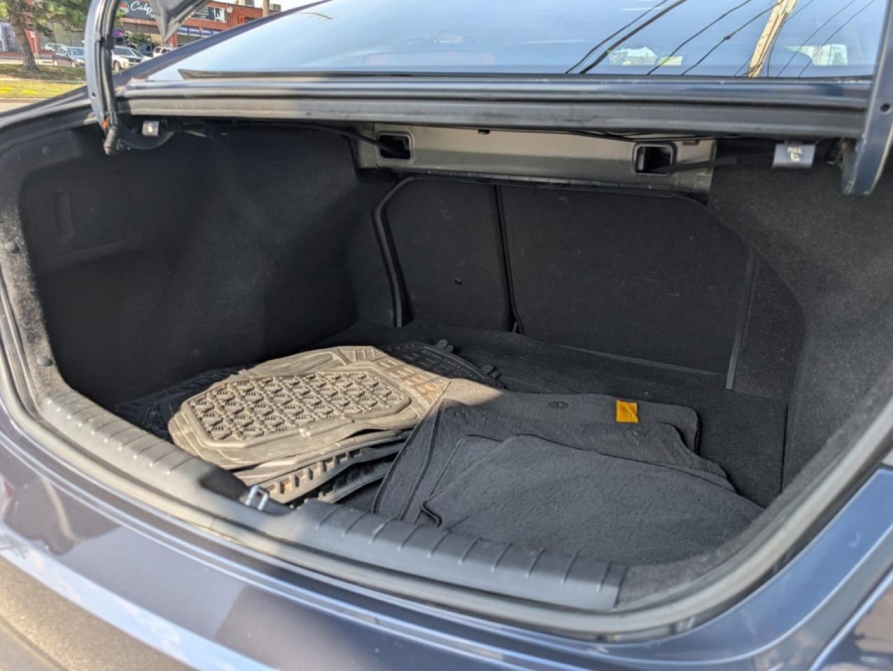 2018 Hyundai Elantra 4 DOOR 5 SEATS - Photo #25