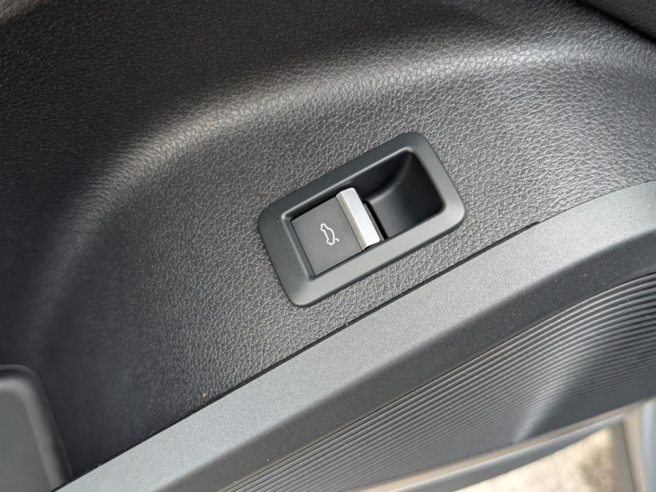 2018 Audi SQ5 3.0 TFSI quattro Technik  **PRISTINE** Photo