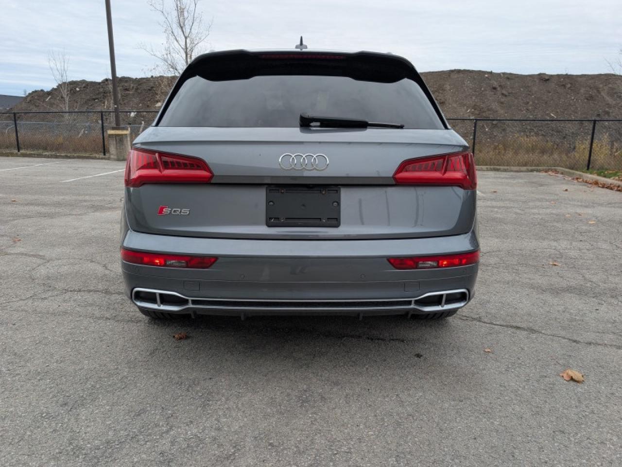 2018 Audi SQ5 3.0 TFSI quattro Technik  **PRISTINE** Photo3