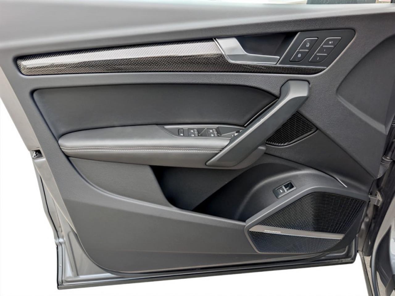 2018 Audi SQ5 3.0 TFSI quattro Technik  **PRISTINE** Photo