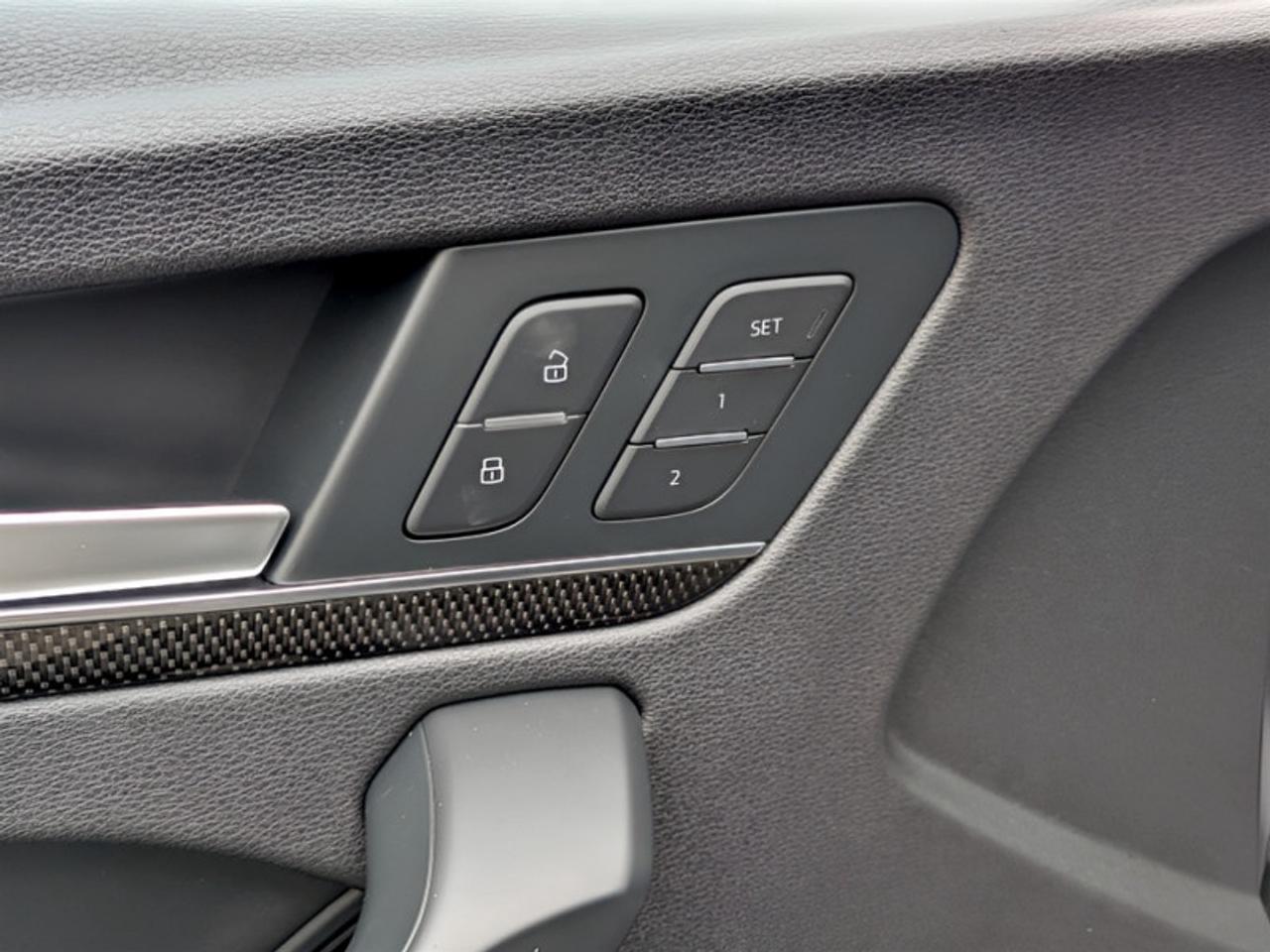 2018 Audi SQ5 3.0 TFSI quattro Technik  **PRISTINE** Photo