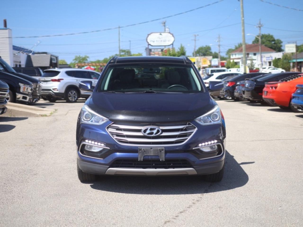 2017 Hyundai Santa Fe Sport 2.0T Limited  **PANO ROOF** Photo4