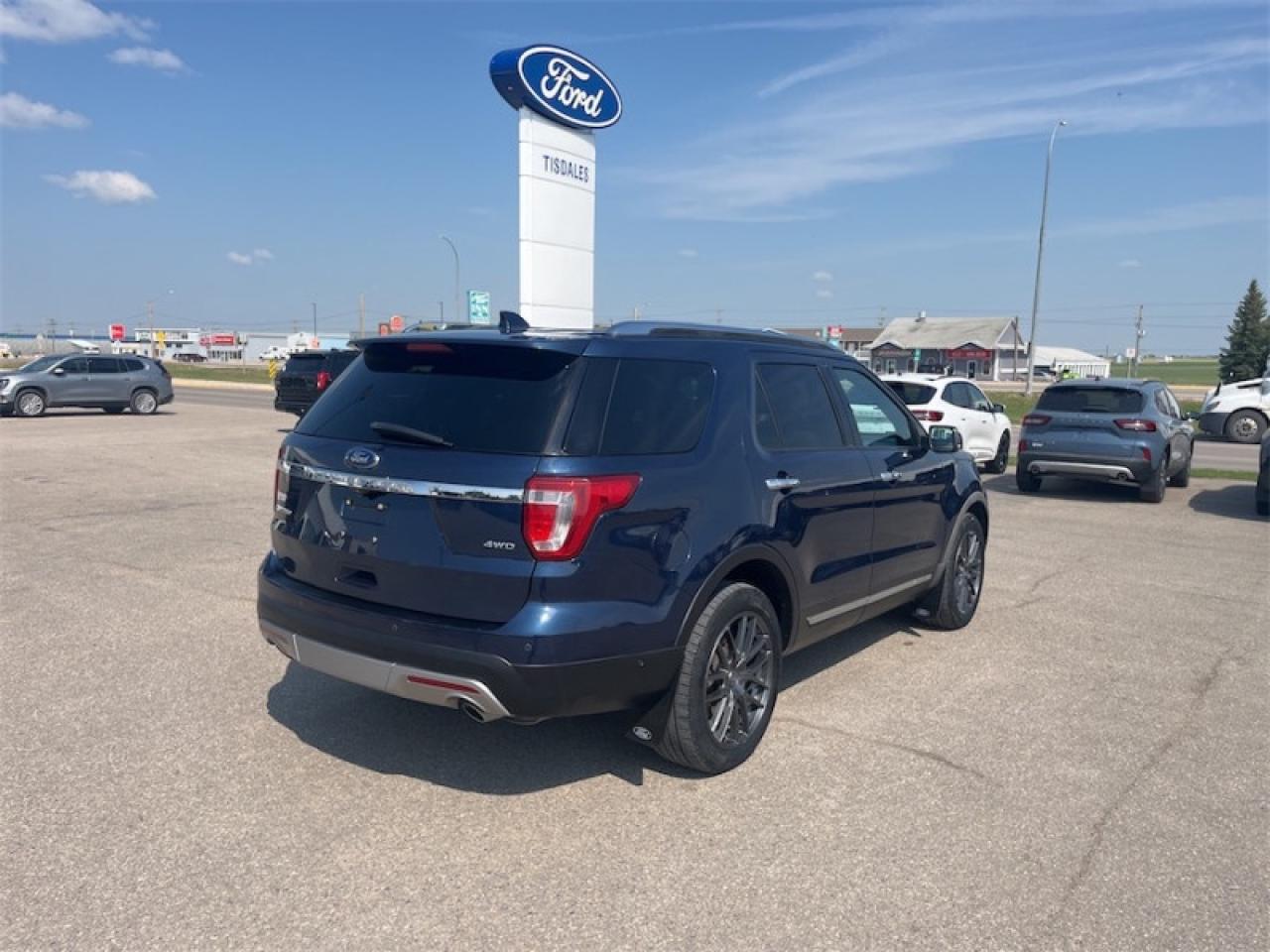 2017 Ford Explorer Limited  - Navigation -  Cooled Seats Photo5