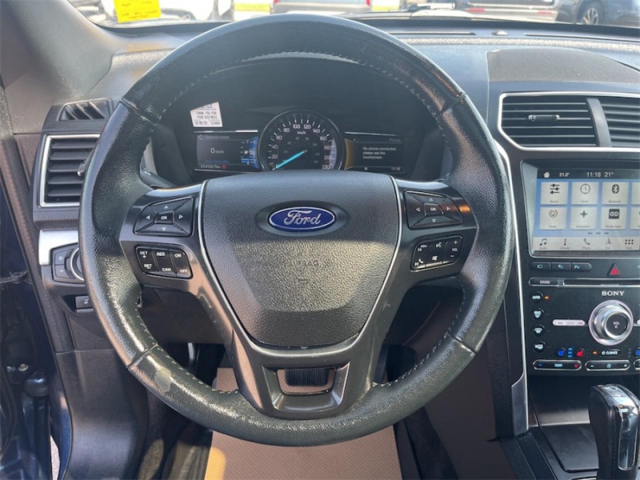 2017 Ford Explorer Limited  - Navigation -  Cooled Seats Photo5