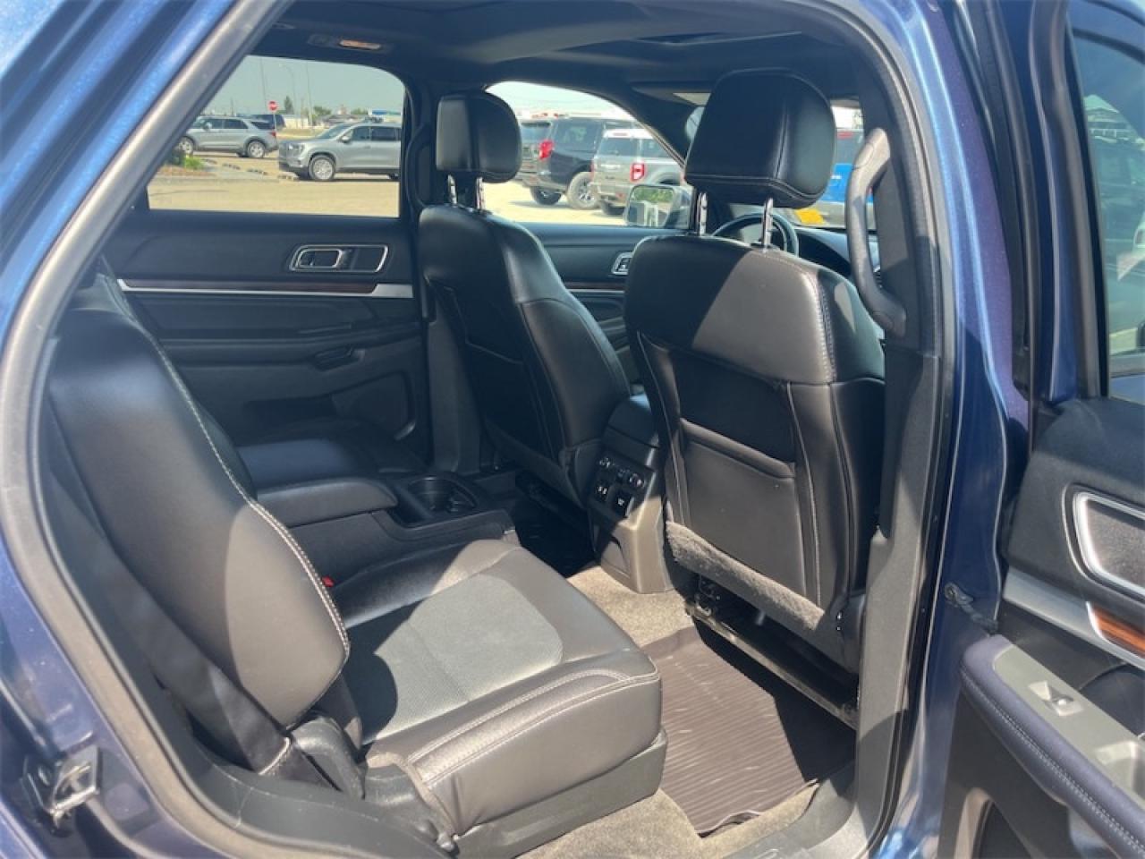 2017 Ford Explorer Limited  - Navigation -  Cooled Seats Photo5