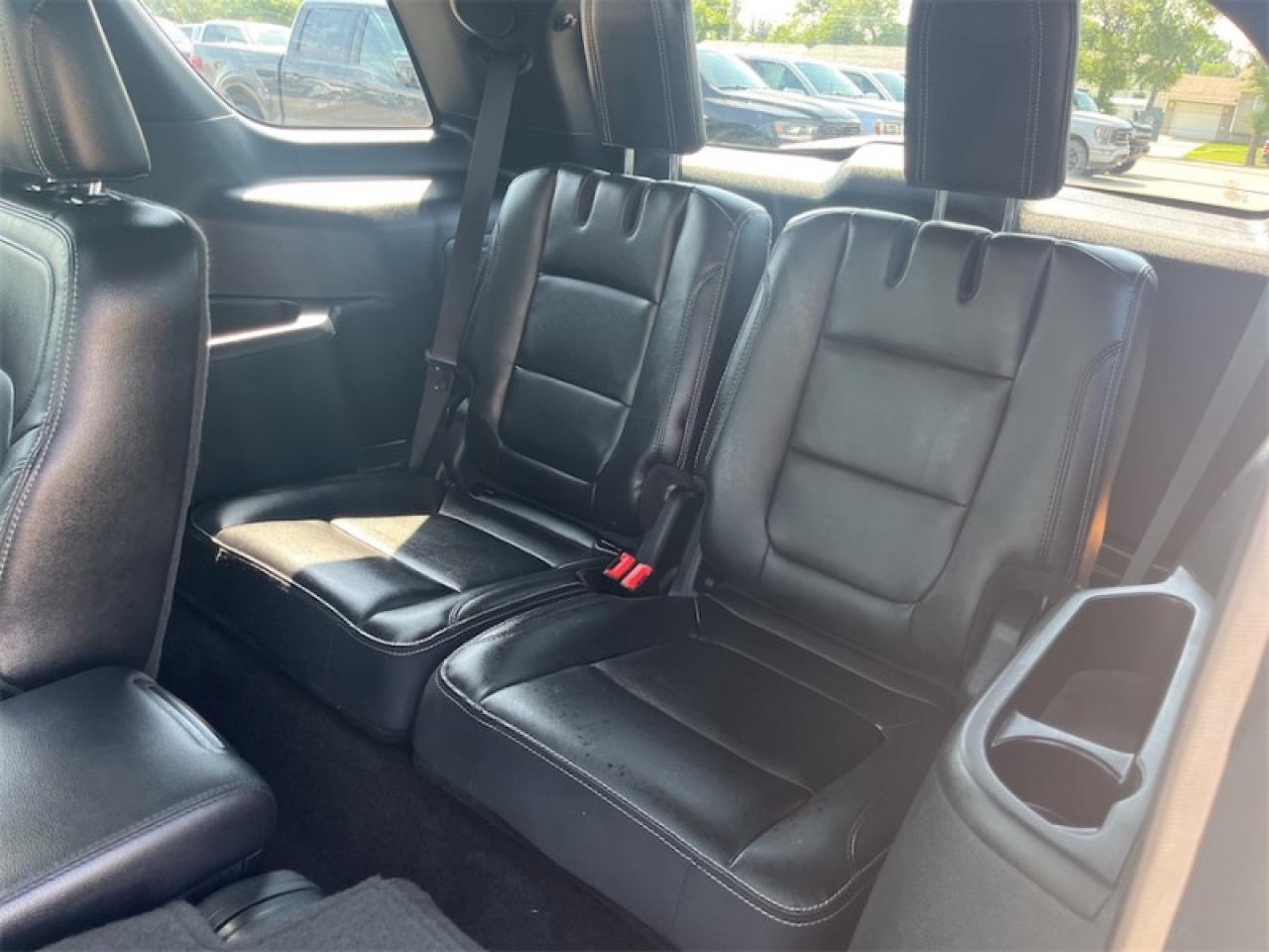 2017 Ford Explorer Limited  - Navigation -  Cooled Seats Photo5