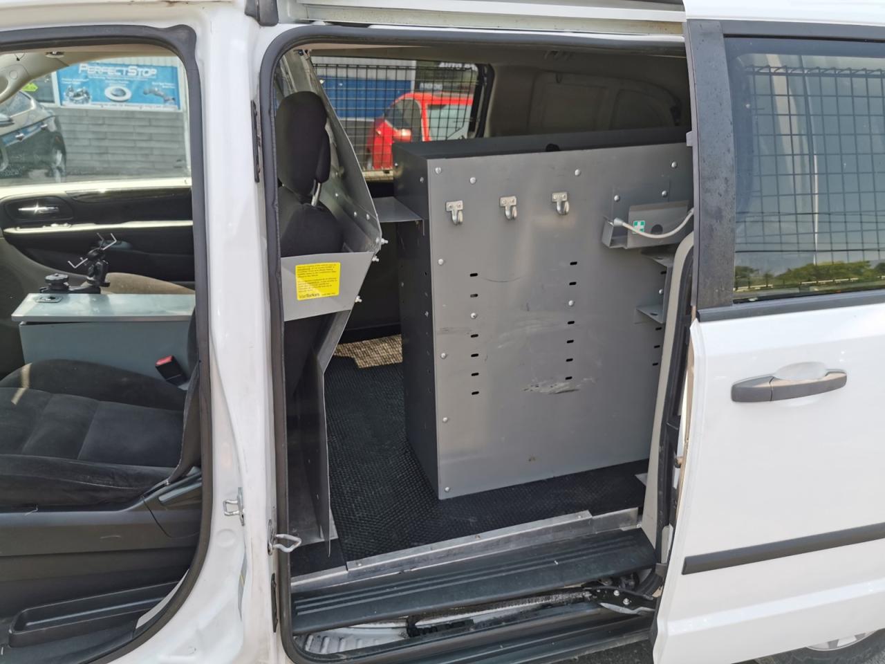2014 RAM Cargo Van  - Photo #17
