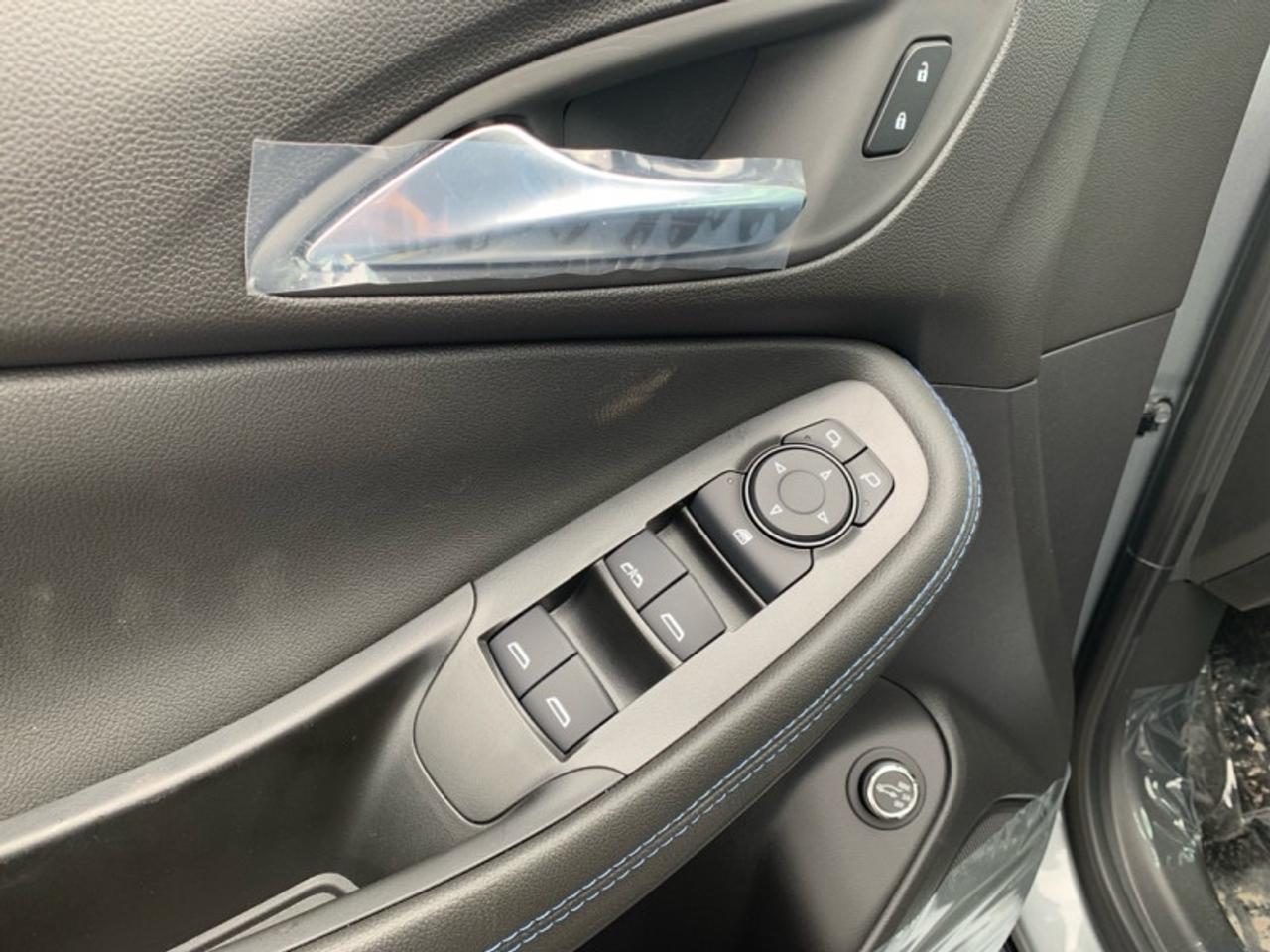 2026 Buick Encore GX Sport Touring Photo