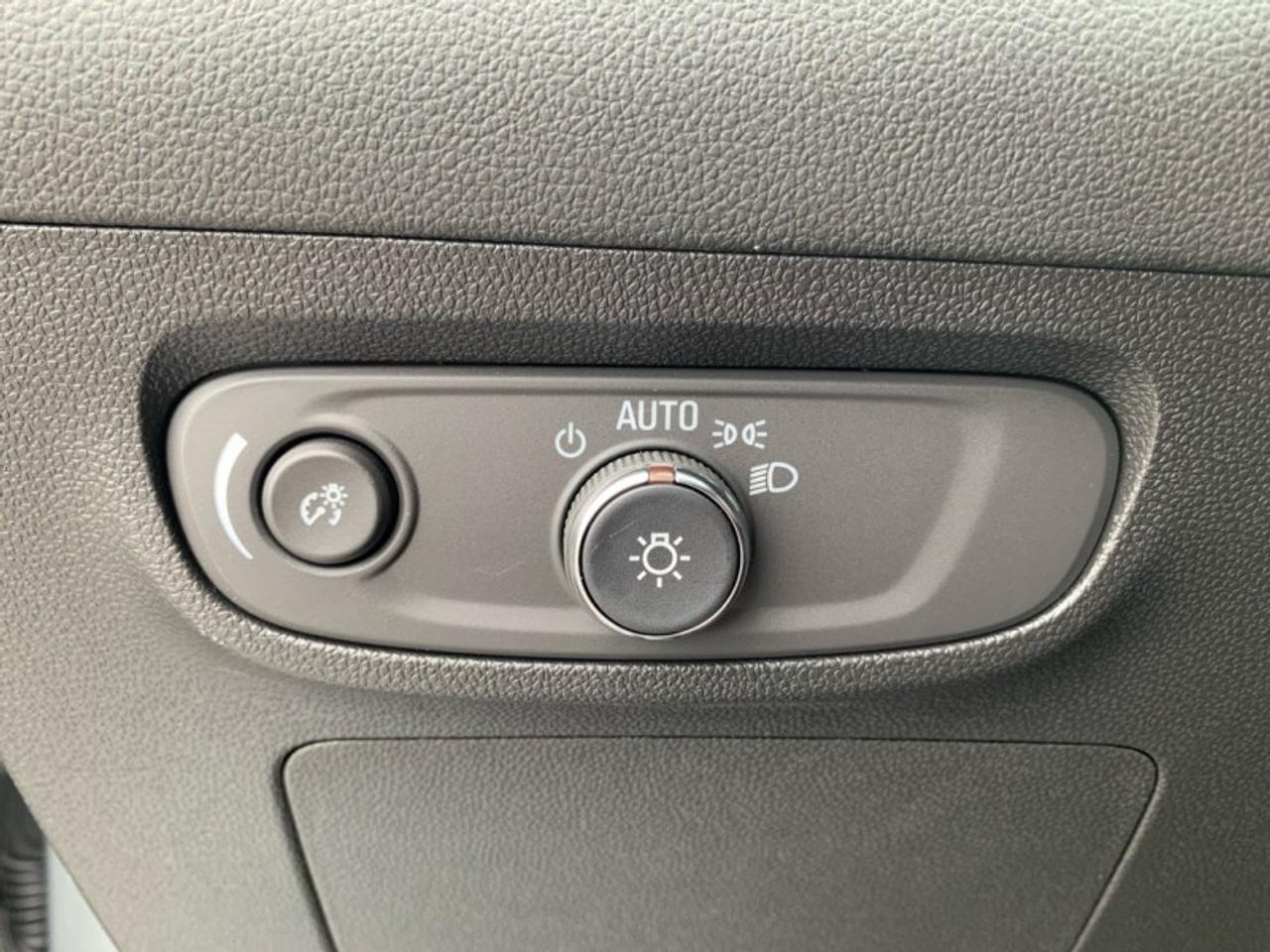 2026 Buick Encore GX Sport Touring Photo