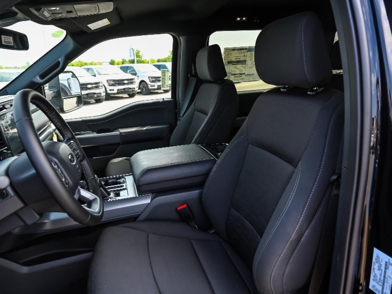 2025 Ford F-150 XLT Photo