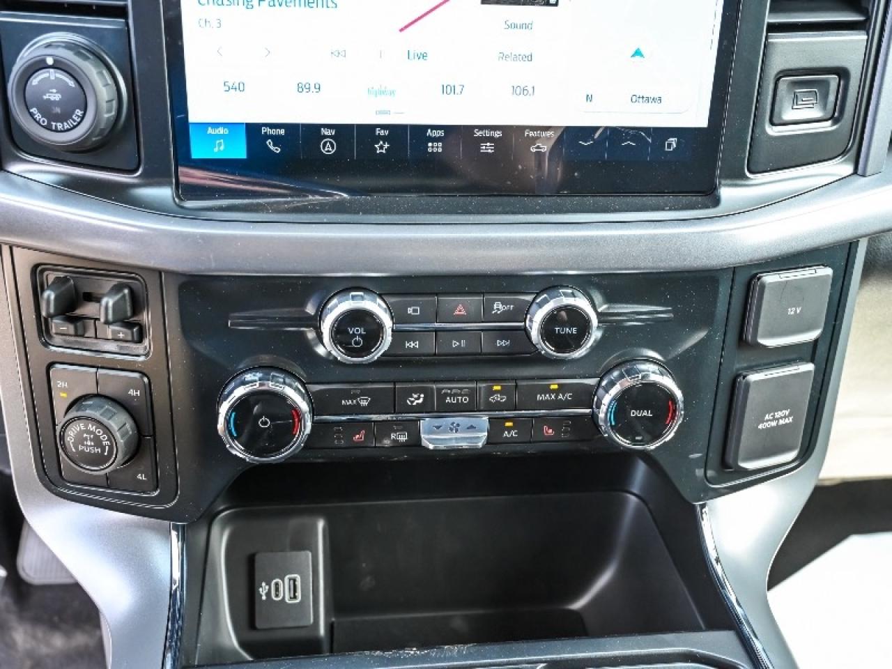 2025 Ford F-150 XLT Photo