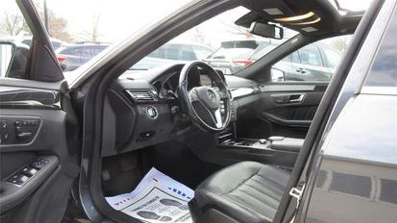 2013 Mercedes-Benz E550 4Matic Photo