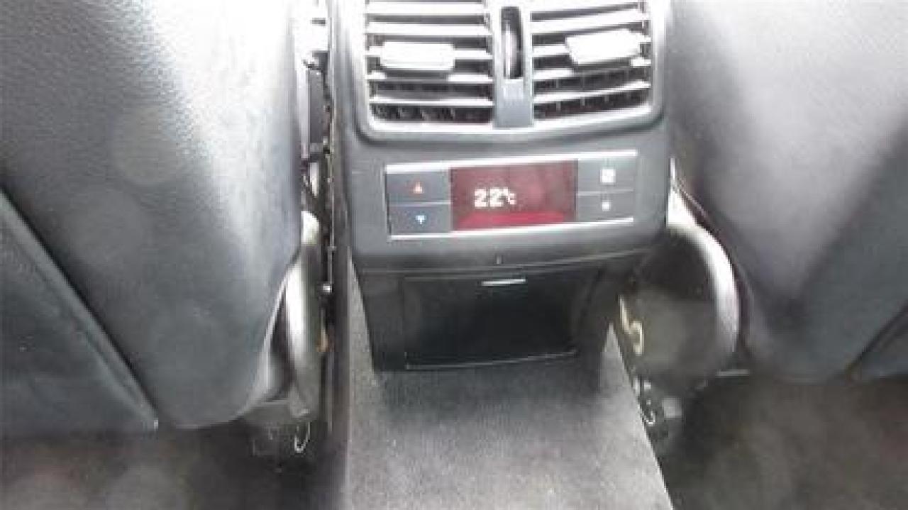 2013 Mercedes-Benz E550 E550 4Matic - Photo #13